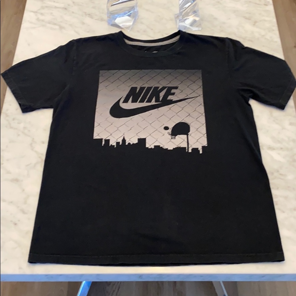 Nike T Shirt